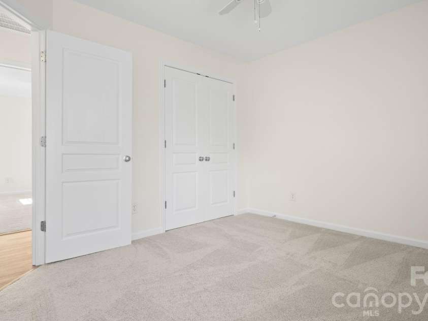 4569 Scarlet Oak Drive, Rock Hill, SC 29732.  MLS# CAR4397692, YatesRealty ID 33744. 