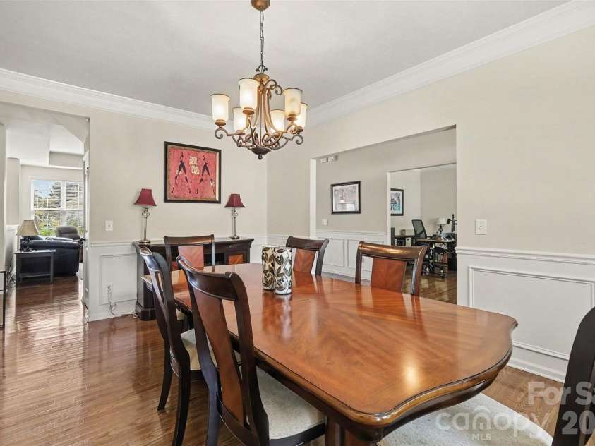 1008 Hawker Road, Matthews, NC 28104.  MLS# CAR4396148, YatesRealty ID 33745. 