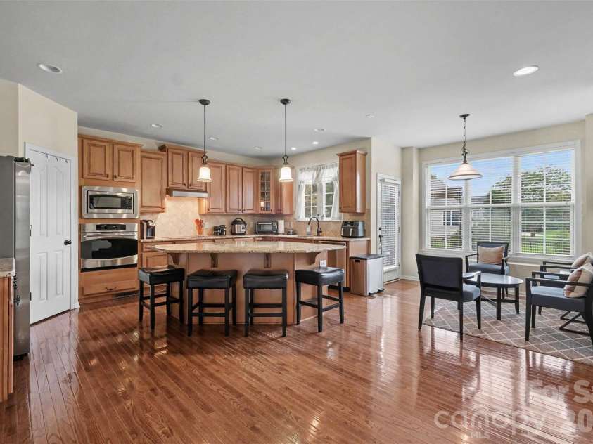 1008 Hawker Road, Matthews, NC 28104.  MLS# CAR4396148, YatesRealty ID 33745. 