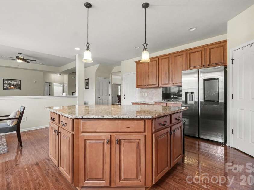 1008 Hawker Road, Matthews, NC 28104.  MLS# CAR4396148, YatesRealty ID 33745. 