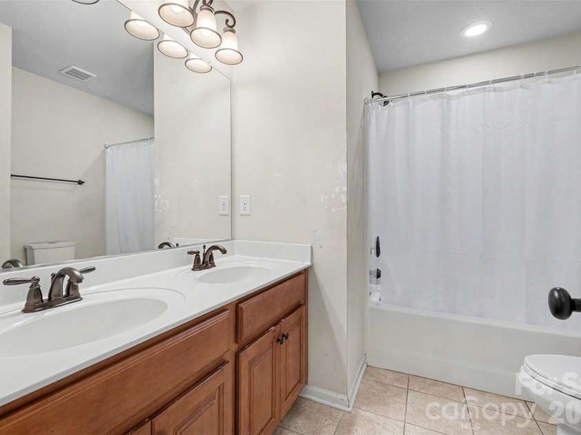 1008 Hawker Road, Matthews, NC 28104.  MLS# CAR4396148, YatesRealty ID 33745. 