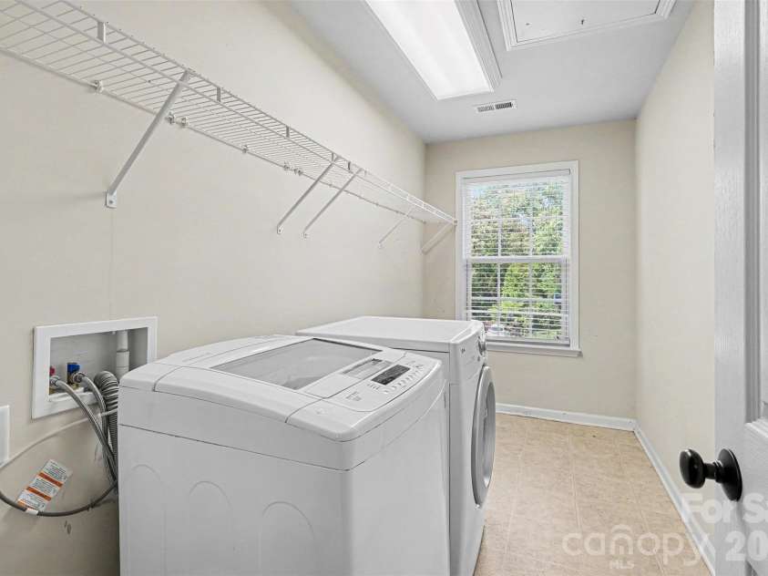 1008 Hawker Road, Matthews, NC 28104.  MLS# CAR4396148, YatesRealty ID 33745. 