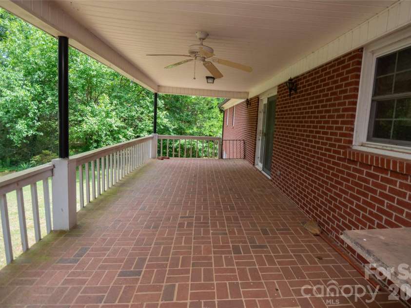 6000 George Hildebran School Road, Hickory, NC 28602.  MLS# CAR4397941, YatesRealty ID 33746. 