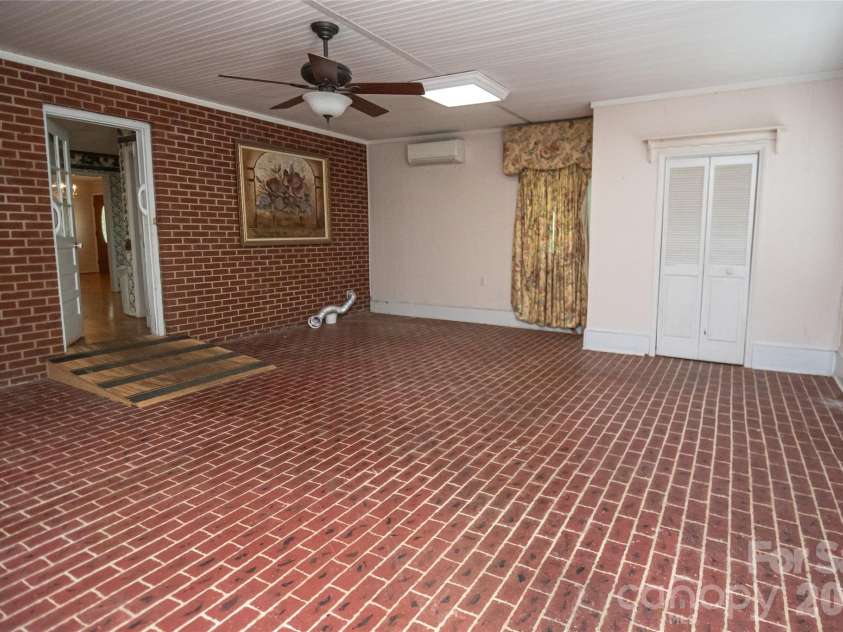 6000 George Hildebran School Road, Hickory, NC 28602.  MLS# CAR4397941, YatesRealty ID 33746. 