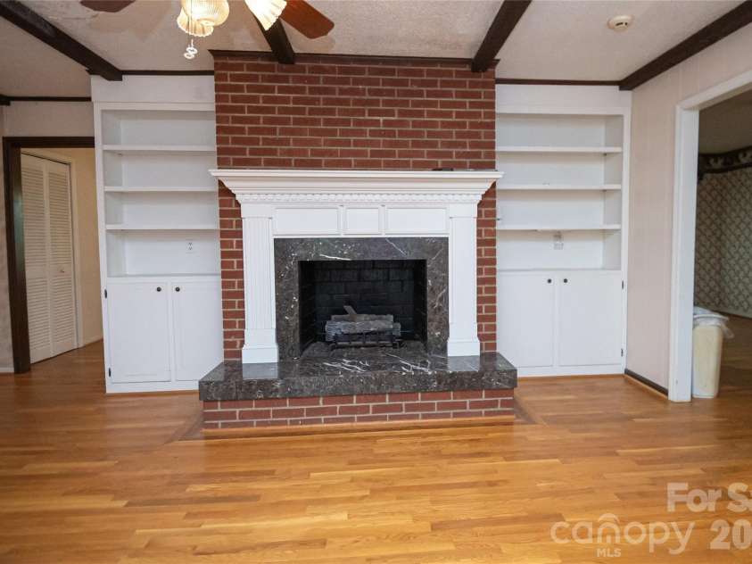 6000 George Hildebran School Road, Hickory, NC 28602.  MLS# CAR4397941, YatesRealty ID 33746. 