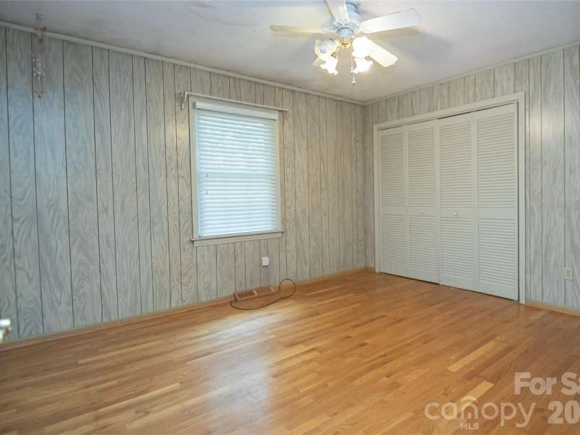 6000 George Hildebran School Road, Hickory, NC 28602.  MLS# CAR4397941, YatesRealty ID 33746. 