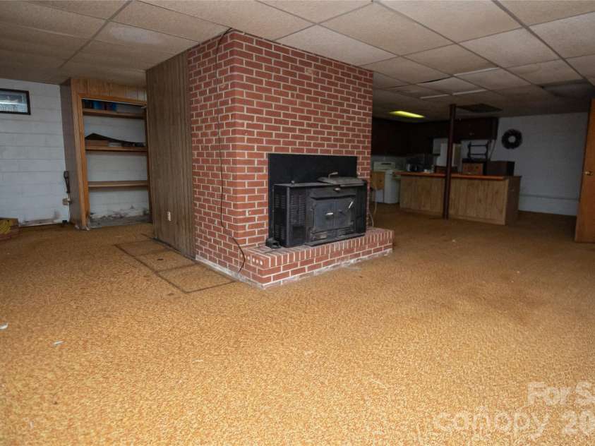 6000 George Hildebran School Road, Hickory, NC 28602.  MLS# CAR4397941, YatesRealty ID 33746. 
