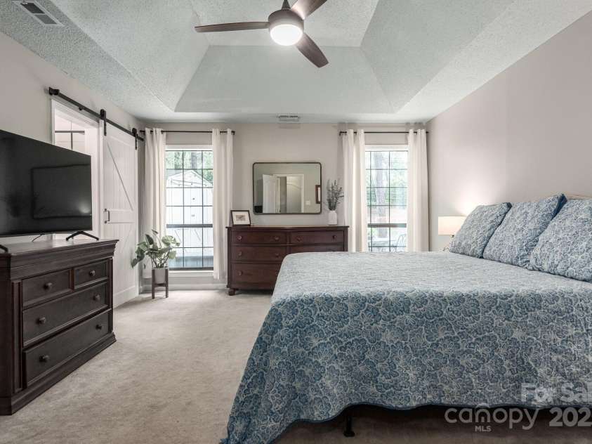 7024 Stillmeadow Drive, Charlotte, NC 28277.  MLS# CAR4288710, YatesRealty ID 33747. 