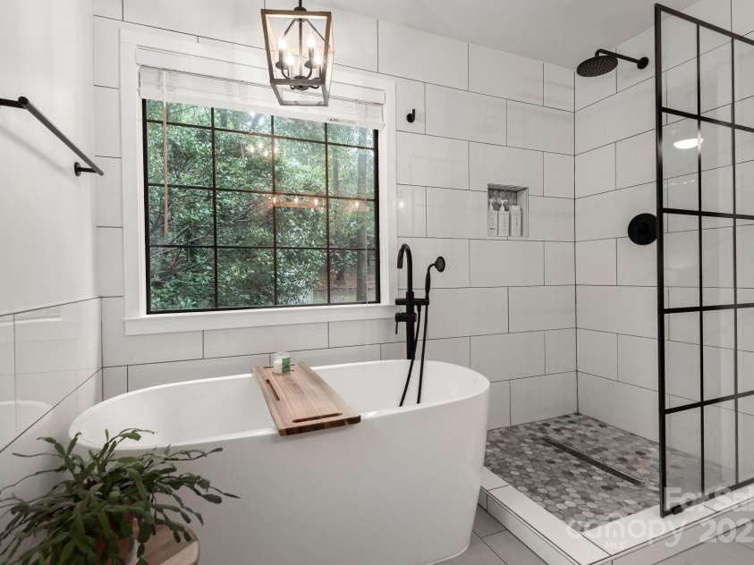 7024 Stillmeadow Drive, Charlotte, NC 28277.  MLS# CAR4288710, YatesRealty ID 33747. 