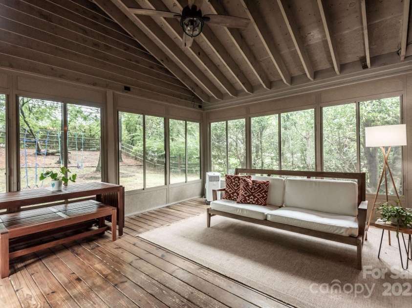 7024 Stillmeadow Drive, Charlotte, NC 28277.  MLS# CAR4288710, YatesRealty ID 33747. 