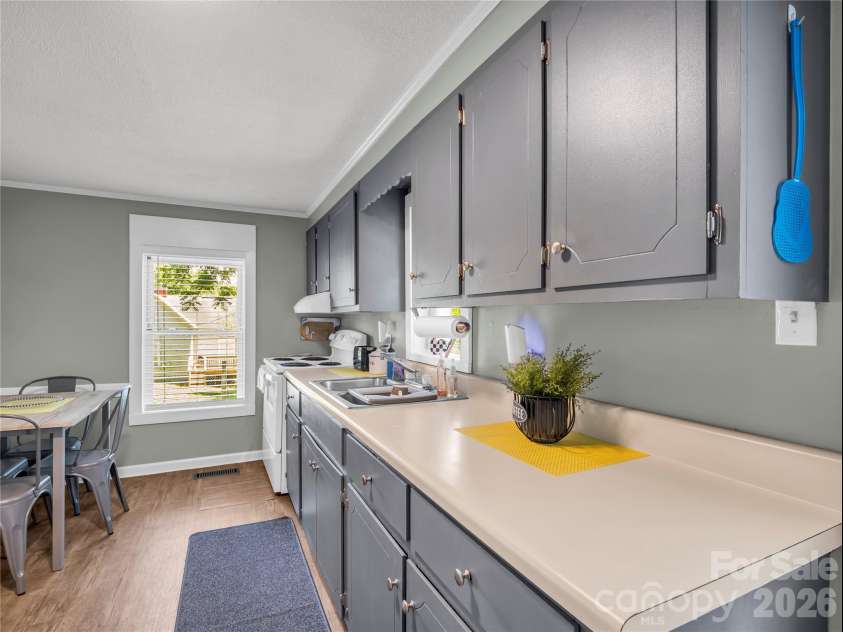 193 Middle Street, Ellenboro, NC 28040.  MLS# CAR4394171, YatesRealty ID 33748. 