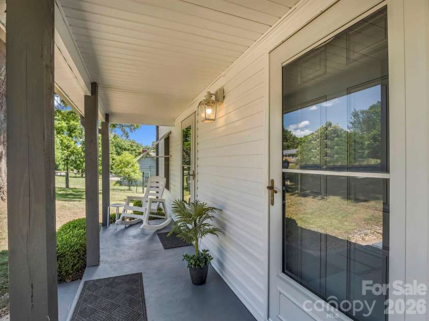 193 Middle Street, Ellenboro, NC 28040.  MLS# CAR4394171, YatesRealty ID 33748. 