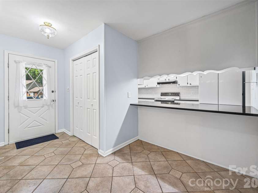 120 Ashebrook Drive, Fort Mill, SC 29715.  MLS# CAR4395612, YatesRealty ID 33749. 