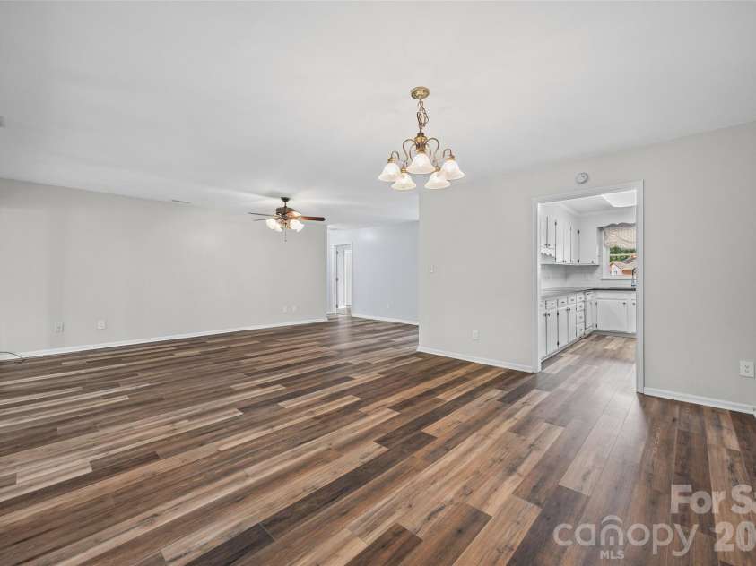 120 Ashebrook Drive, Fort Mill, SC 29715.  MLS# CAR4395612, YatesRealty ID 33749. 
