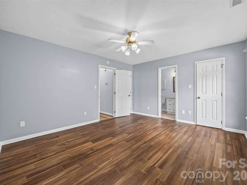 120 Ashebrook Drive, Fort Mill, SC 29715.  MLS# CAR4395612, YatesRealty ID 33749. 