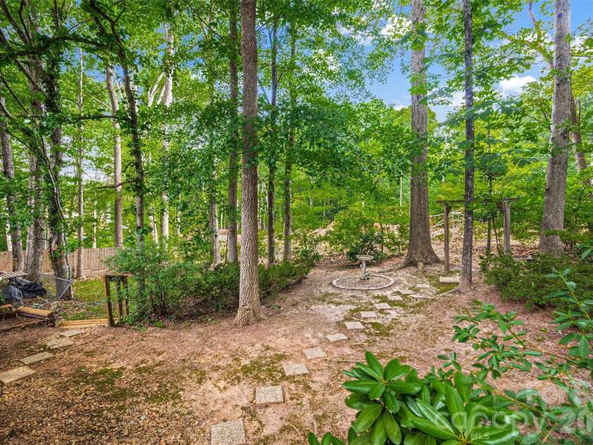 120 Ashebrook Drive, Fort Mill, SC 29715.  MLS# CAR4395612, YatesRealty ID 33749. 