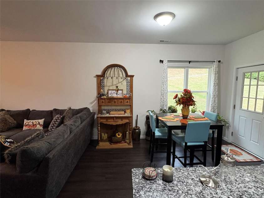 10 Scarlett Ridge Drive, Marshall, NC 28753.  MLS# CAR4317655, YatesRealty ID 3375. 