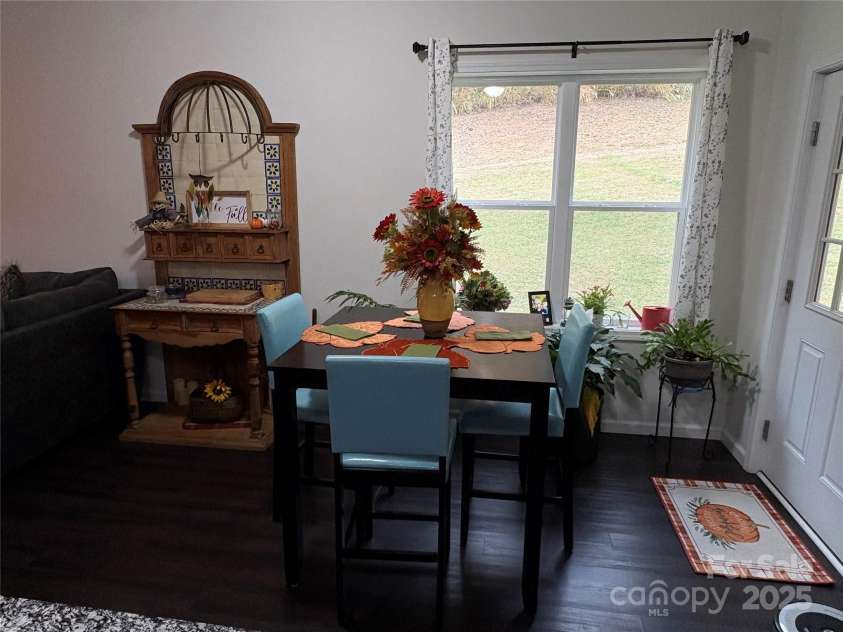 10 Scarlett Ridge Drive, Marshall, NC 28753.  MLS# CAR4317655, YatesRealty ID 3375. 