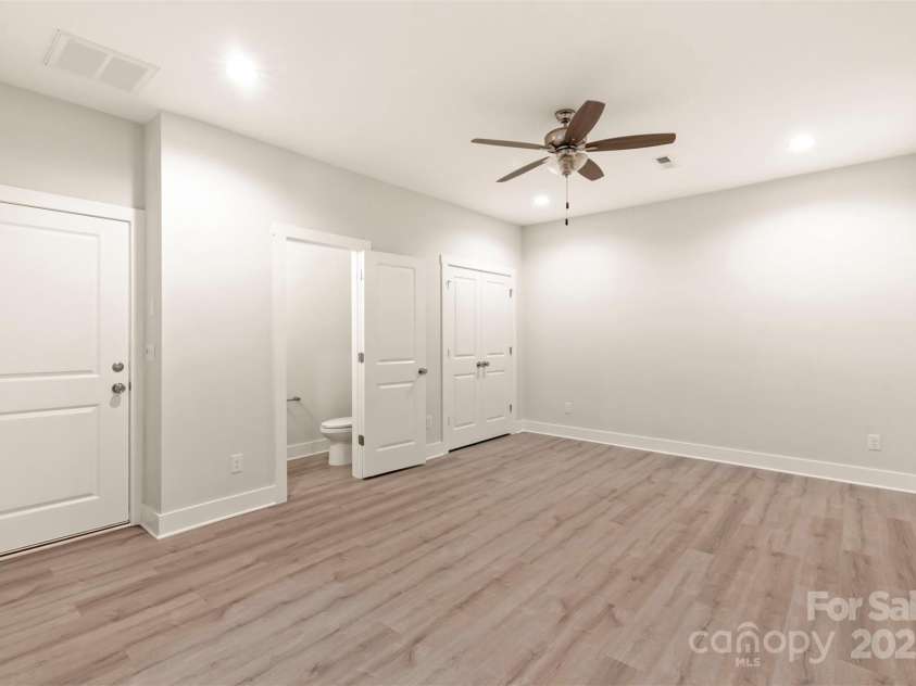 429 Nathaniel Way, Charlotte, NC 28213.  MLS# CAR4183043, YatesRealty ID 3375. 1st Floor Flex Room