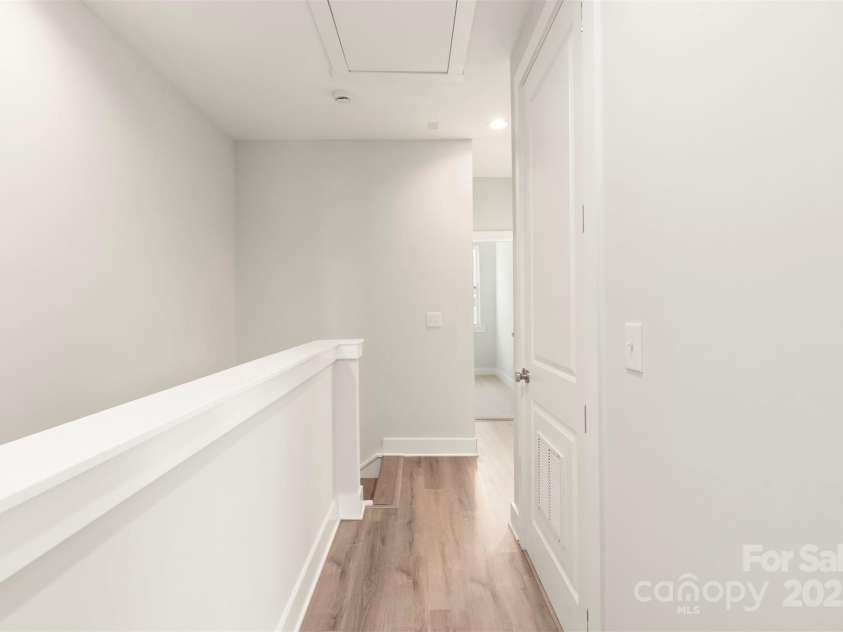 429 Nathaniel Way, Charlotte, NC 28213.  MLS# CAR4183043, YatesRealty ID 3375. 3rd Floor Hallway