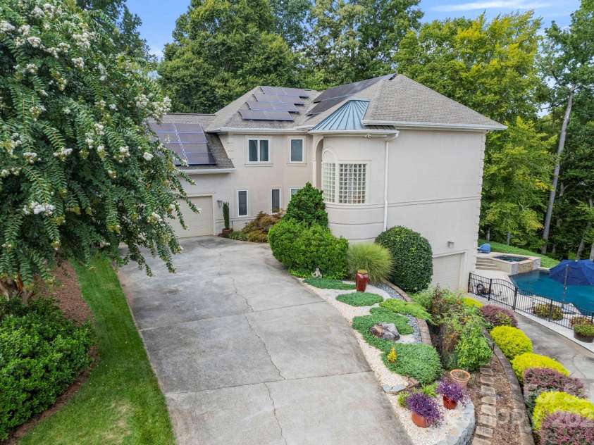 3131 Channel View Landing, Belmont, NC 28012.  MLS# CAR4293406, YatesRealty ID 33750. 