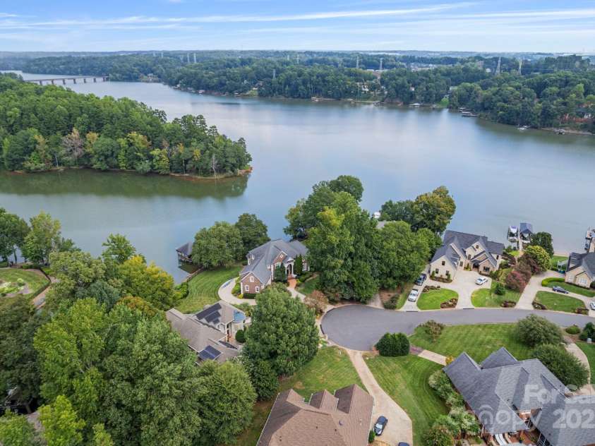 3131 Channel View Landing, Belmont, NC 28012.  MLS# CAR4293406, YatesRealty ID 33750. 