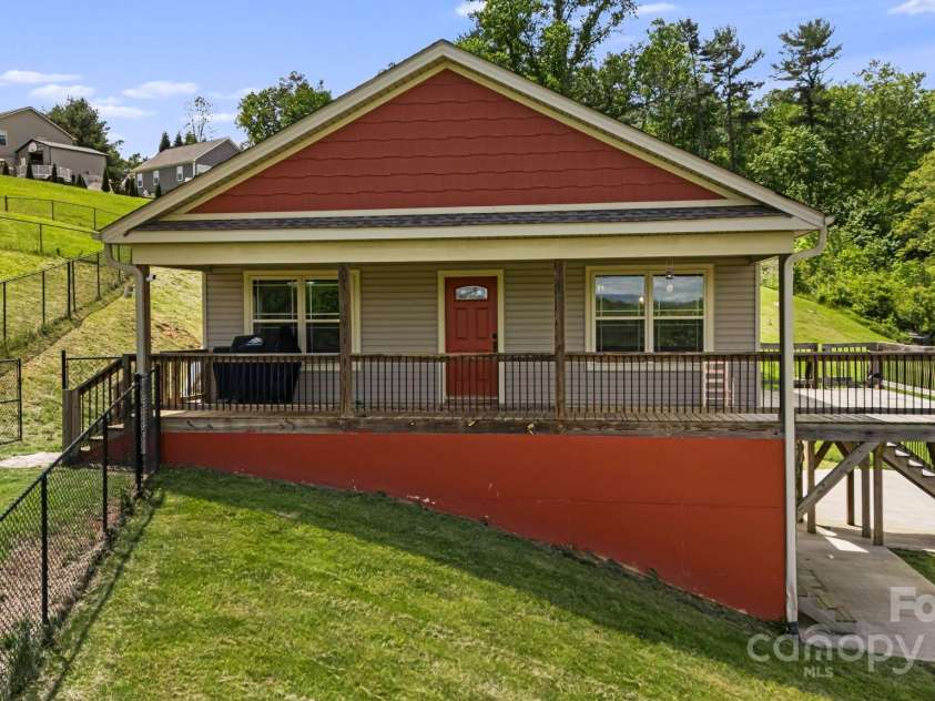 742 Old NC 20 Highway, Alexander, NC 28701.  MLS# CAR4249395, YatesRealty ID 33751. 