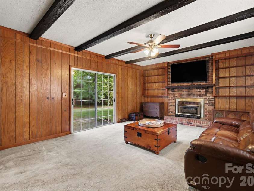 6774 Woodhaven Road, Kershaw, SC 29067.  MLS# CAR4394600, YatesRealty ID 33752. 