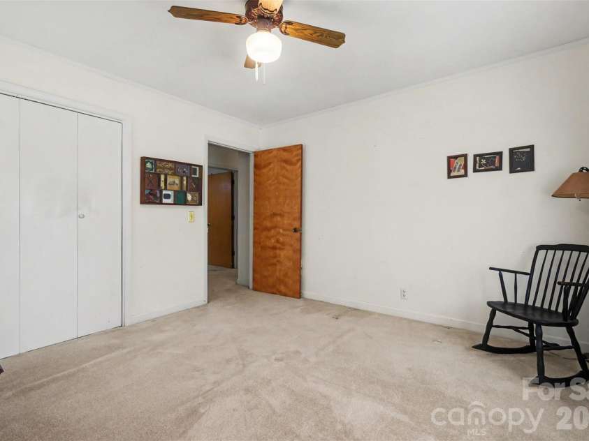 6774 Woodhaven Road, Kershaw, SC 29067.  MLS# CAR4394600, YatesRealty ID 33752. 