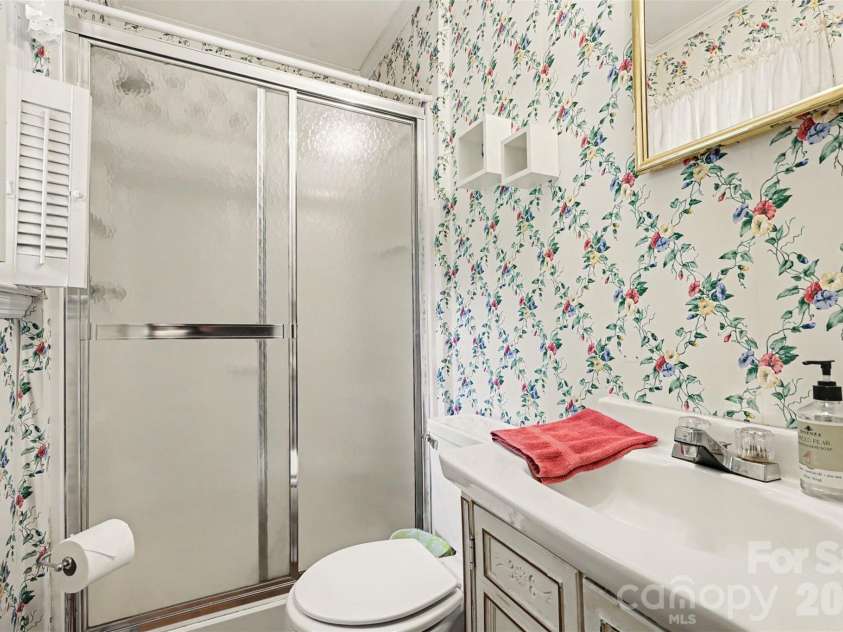 6774 Woodhaven Road, Kershaw, SC 29067.  MLS# CAR4394600, YatesRealty ID 33752. 