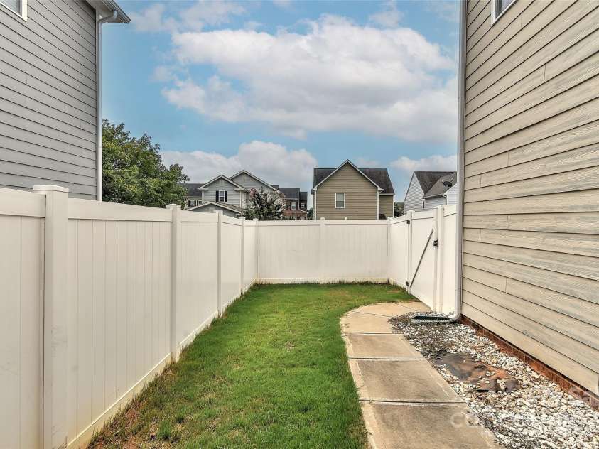 10137 Sam Meeks Road, Pineville, NC 28134.  MLS# CAR4288481, YatesRealty ID 33753. 