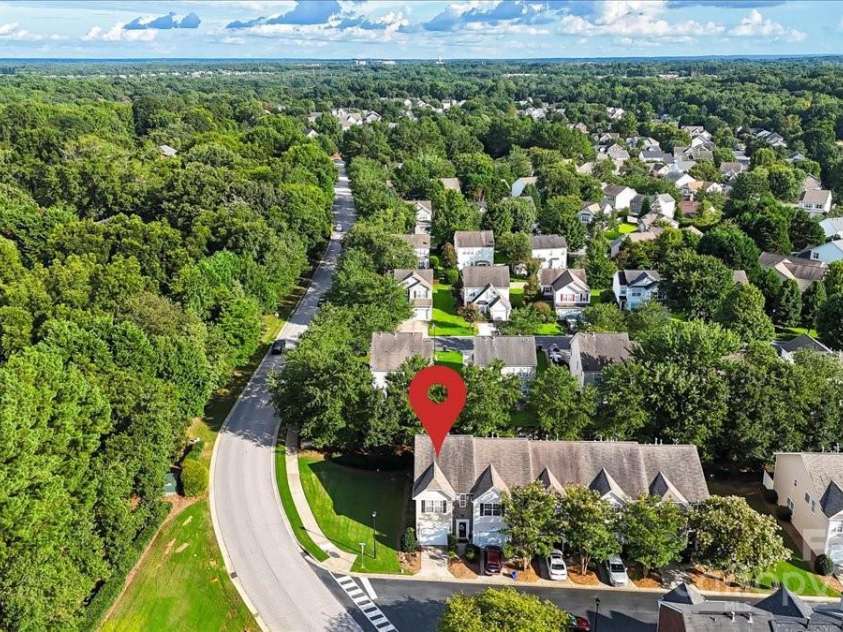 2103 Midnight Blue Lane, Fort Mill, SC 29708.  MLS# CAR4291358, YatesRealty ID 33755. 
