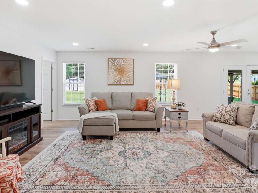 2915 Dairy Farm Drive, Monroe, NC 28110.  MLS# CAR4394201, YatesRealty ID 33755. 