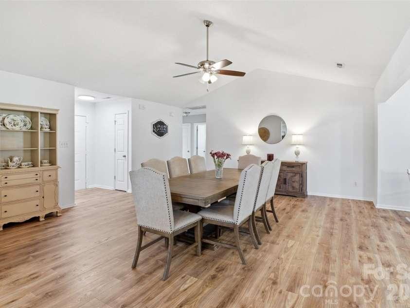 2915 Dairy Farm Drive, Monroe, NC 28110.  MLS# CAR4394201, YatesRealty ID 33755. 