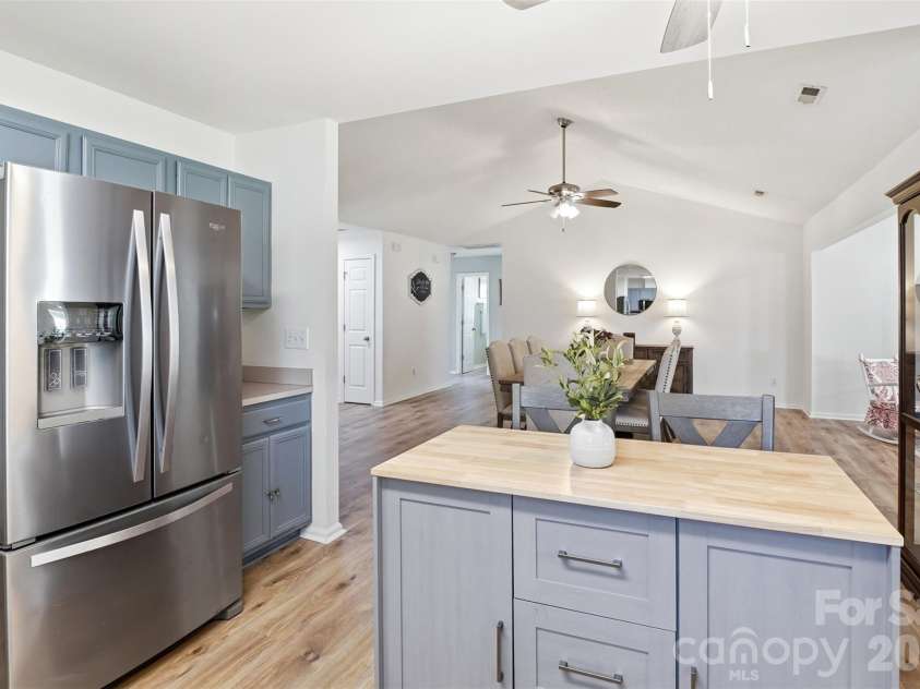 2915 Dairy Farm Drive, Monroe, NC 28110.  MLS# CAR4394201, YatesRealty ID 33755. 