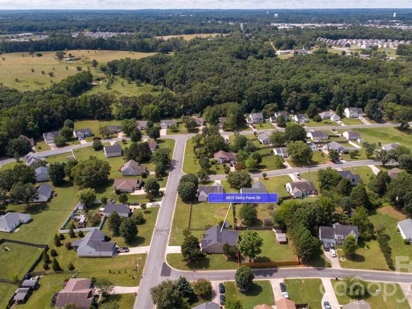 2915 Dairy Farm Drive, Monroe, NC 28110.  MLS# CAR4394201, YatesRealty ID 33755. 