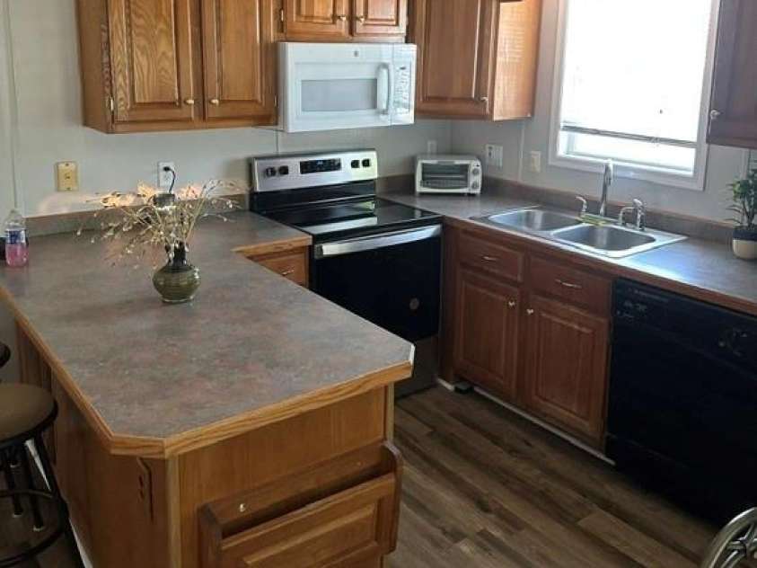 143 Cardinal Drive, New London, NC 28127.  MLS# CAR4393839, YatesRealty ID 33756. 