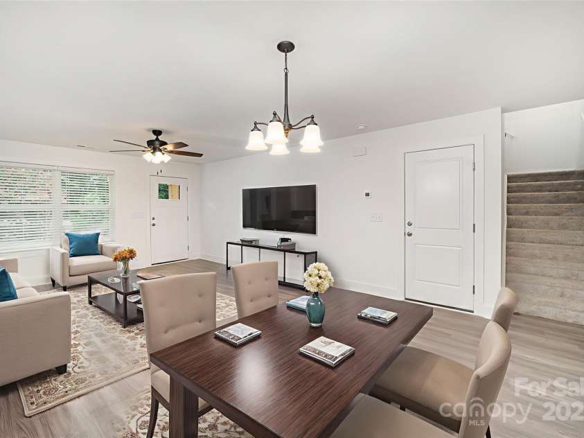 309 B Oakdale Avenue, Kannapolis, NC 28083.  MLS# CAR4287743, YatesRealty ID 33756. 