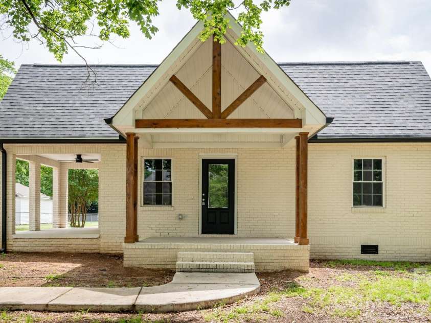 1225 Old Charlotte Road, Concord, NC 28027.  MLS# CAR4389079, YatesRealty ID 33758. 