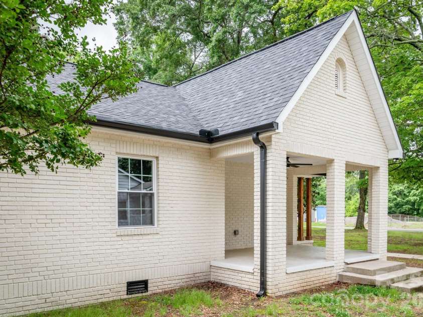1225 Old Charlotte Road, Concord, NC 28027.  MLS# CAR4389079, YatesRealty ID 33758. 