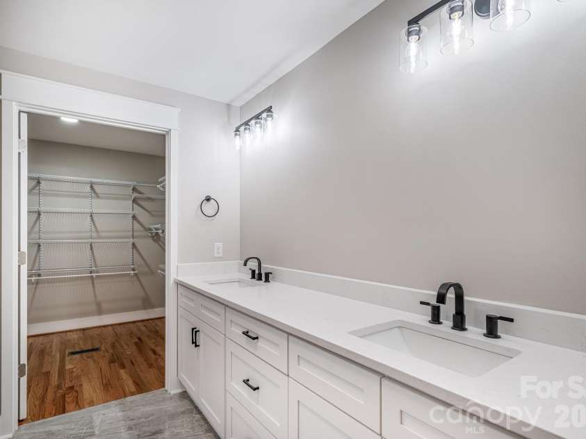 1225 Old Charlotte Road, Concord, NC 28027.  MLS# CAR4389079, YatesRealty ID 33758. 
