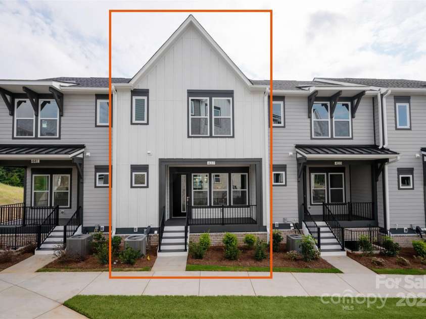 437 Nathaniel Way, Charlotte, NC 28213.  MLS# CAR4183054, YatesRealty ID 3376. 