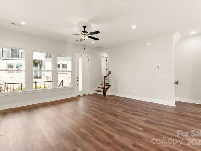 437 Nathaniel Way, Charlotte, NC 28213.  MLS# CAR4183054, YatesRealty ID 3376. Dining/Living