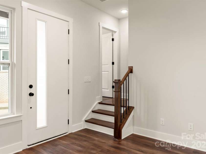 437 Nathaniel Way, Charlotte, NC 28213.  MLS# CAR4183054, YatesRealty ID 3376. Entry & Steps to Powder