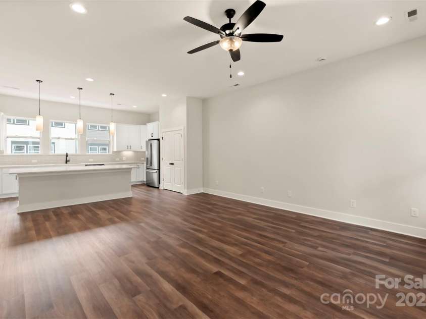 437 Nathaniel Way, Charlotte, NC 28213.  MLS# CAR4183054, YatesRealty ID 3376. Kitchen/Dining/Living