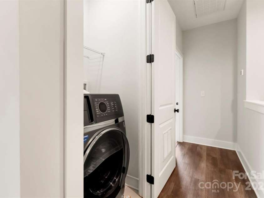 437 Nathaniel Way, Charlotte, NC 28213.  MLS# CAR4183054, YatesRealty ID 3376. Laundry - Washer/dryer included