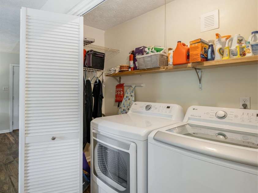 14 Fox Run Place, Fairview, NC 28730.  MLS# CAR4395541, YatesRealty ID 33760. 