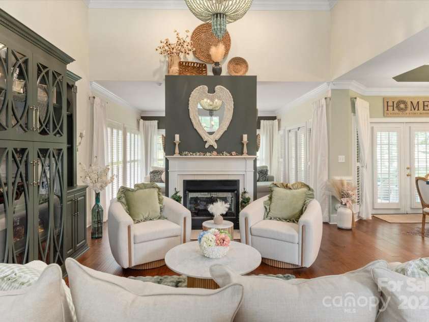 3003 Wedge Court, Matthews, NC 28104.  MLS# CAR4275141, YatesRealty ID 33762. 