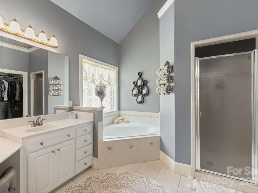 3003 Wedge Court, Matthews, NC 28104.  MLS# CAR4275141, YatesRealty ID 33762. 