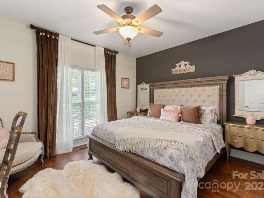 3003 Wedge Court, Matthews, NC 28104.  MLS# CAR4275141, YatesRealty ID 33762. 